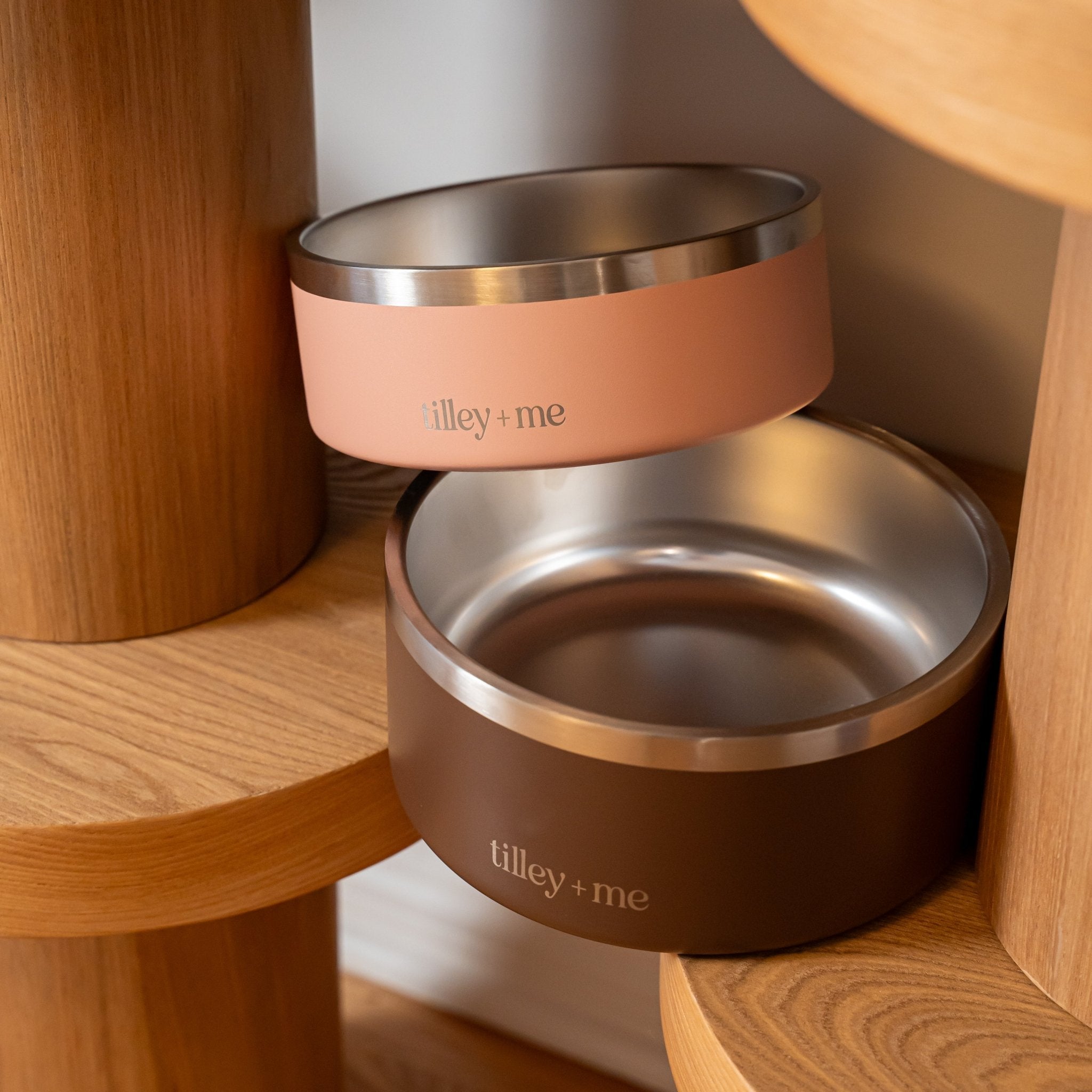 Stainless Steel Pet Bowl – Non-Slip, Durable & Dishwasher Safe | 32oz and 64oz Tilley + Me