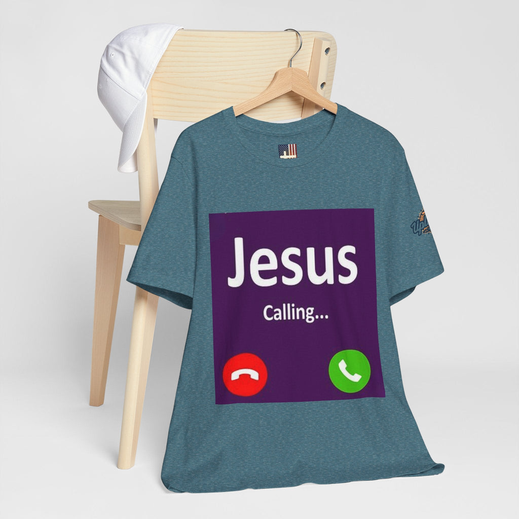 Jesus Calling T-shirt – Funny Cell Phone Screen Christian T-shirt for Divine Connection & Faith Humor Printify