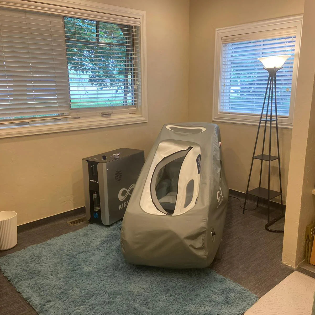 Airvida Pro90 Portable Sitting Hyperbaric Chamber 1.5 ATA LifeMed USA