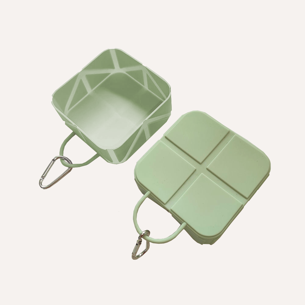 Compact Foldable Pet Food & Water Bowl – Ideal for Travel Tilley + Me