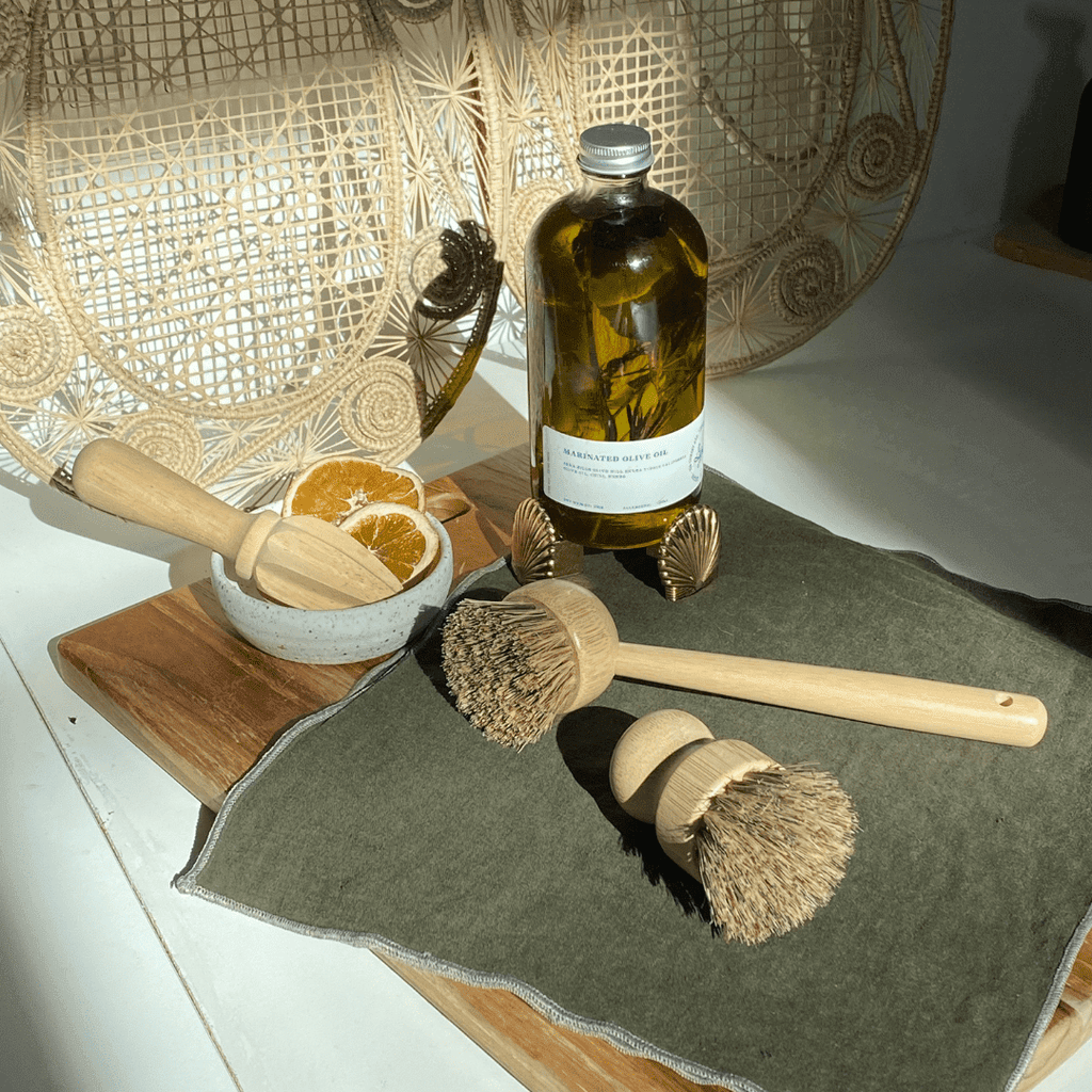 Eco-Friendly Bamboo Dishwashing Brush with Handle - Palm Fiber Bristles Tilley + Me
