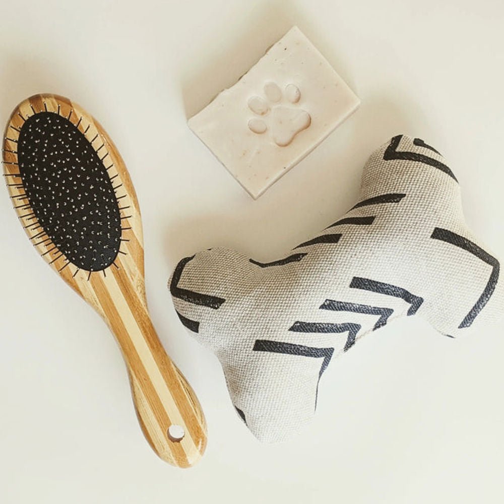 Two-Sided Pet Brush – Bristle & Wire for Shedding & Detangling Tilley + Me