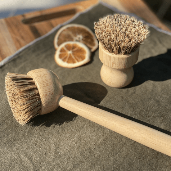 Eco-Friendly Bamboo Dishwashing Brush with Handle - Palm Fiber Bristles Tilley + Me