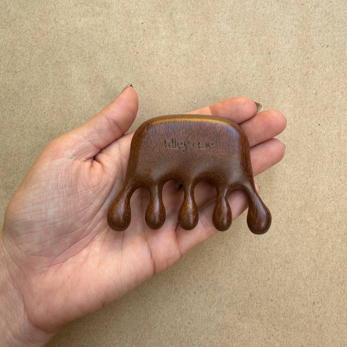 Sandalwood Pet Massage Tool – Relieves Shedding & Boosts Circulation Tilley + Me