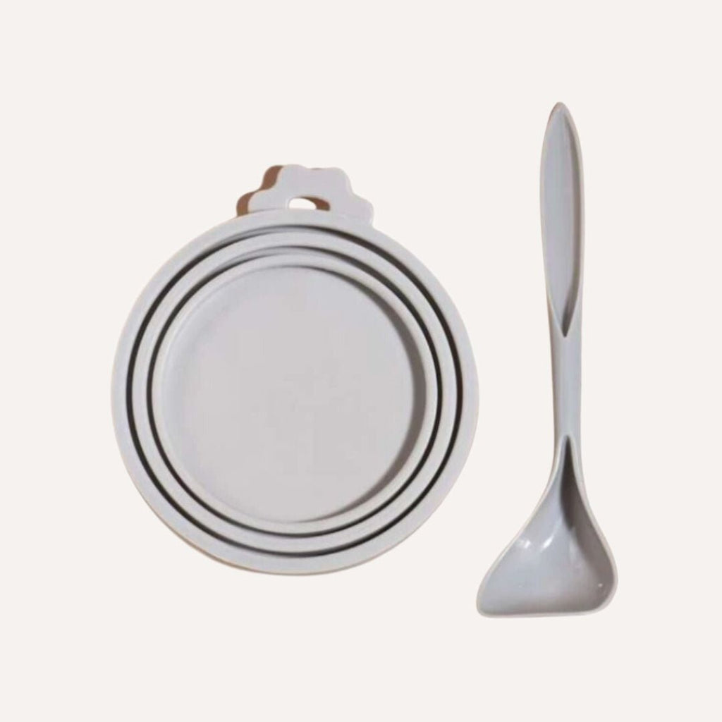 Pet Food Saver Lid with Spoon - BPA-Free Silicone, Keeps Food Fresh Tilley + Me