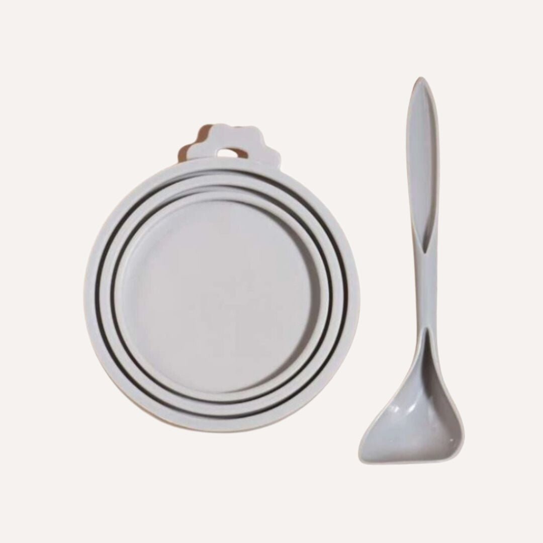 Pet Food Saver Lid with Spoon - BPA-Free Silicone, Keeps Food Fresh Tilley + Me